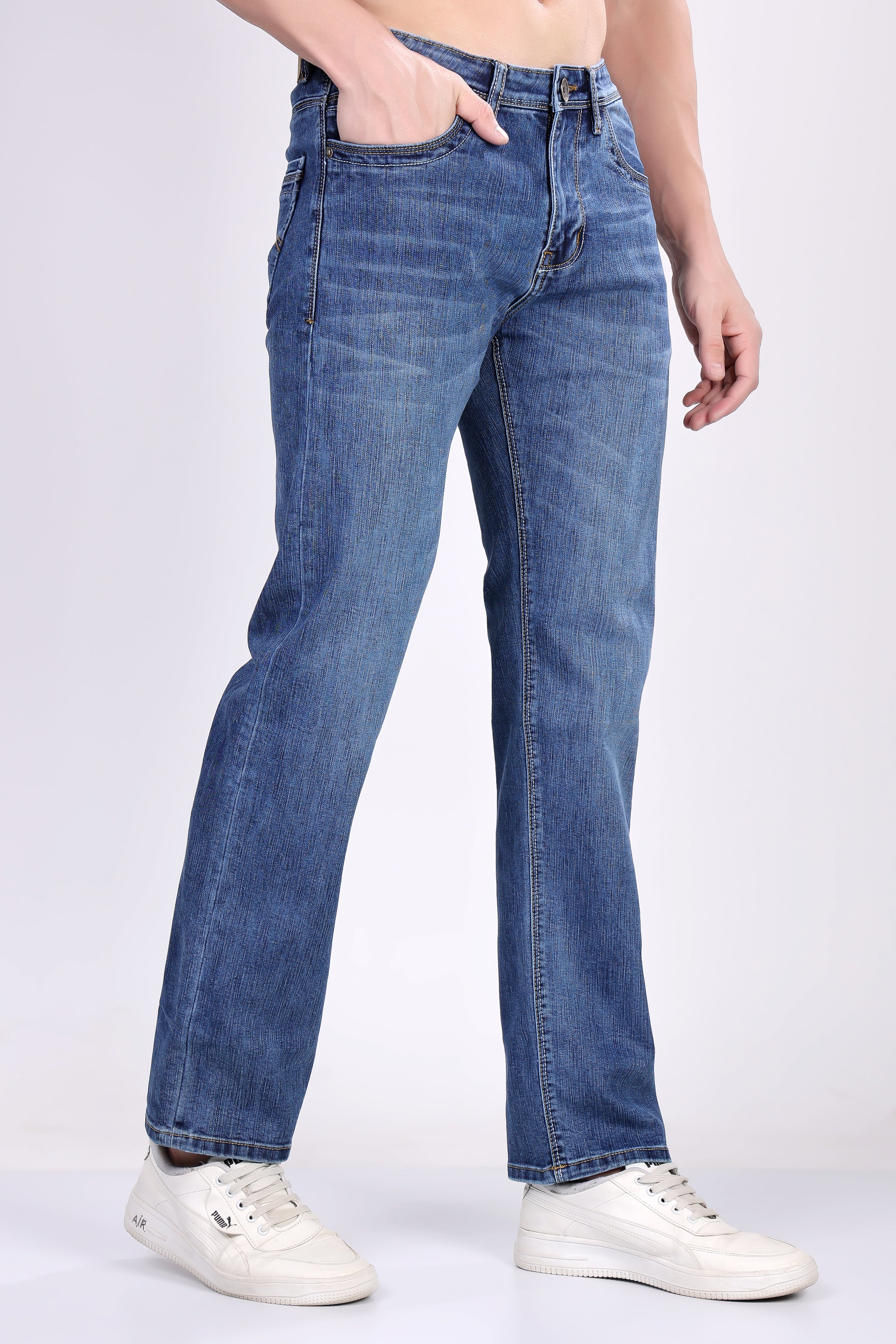 Stylox Men’s Comfort Fit Jeans in Mid Light Blue - - Stylox